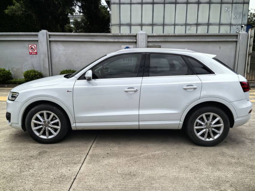 Audi Q3 (Imported) 2014 car image #8
