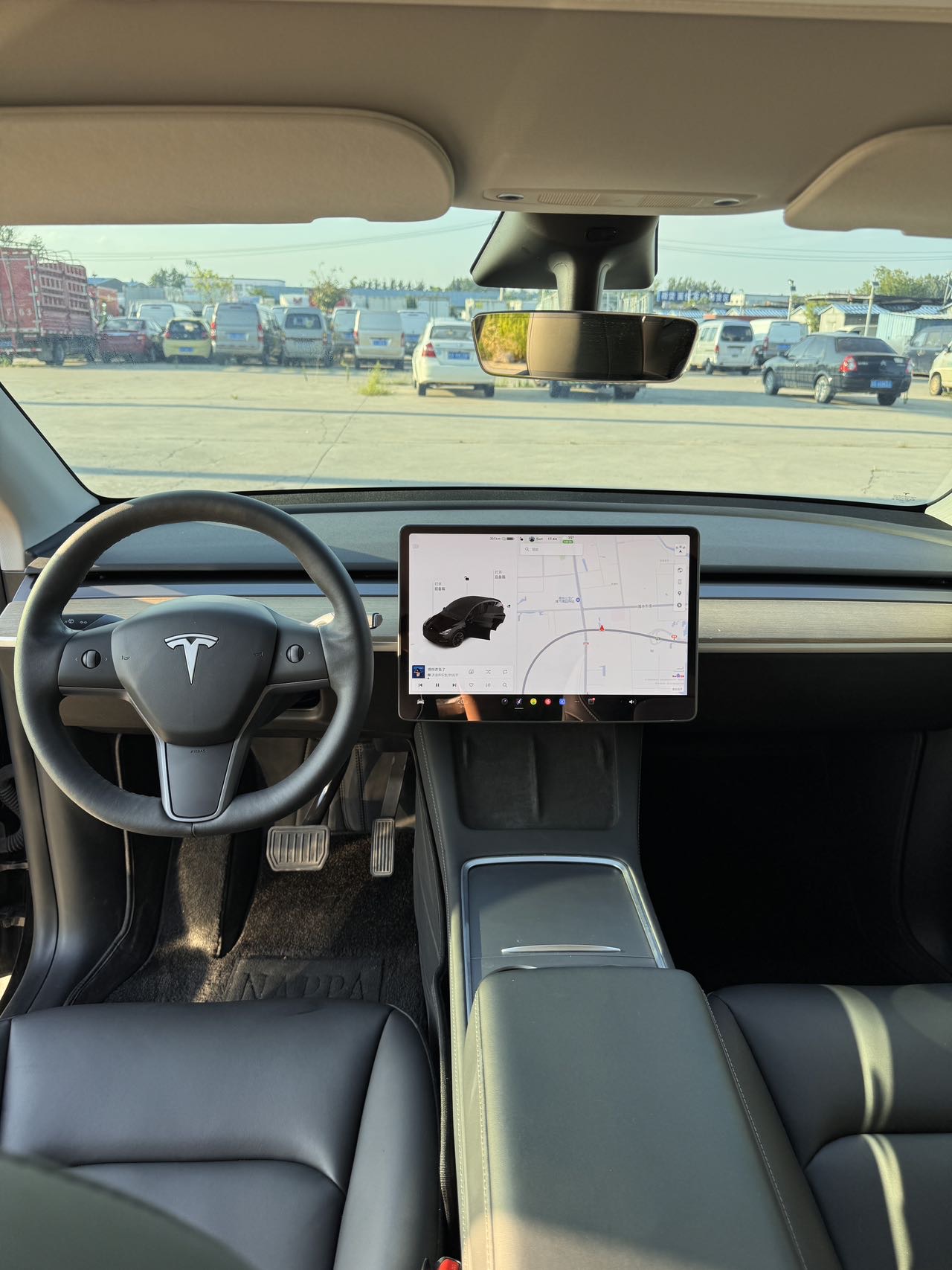 Tesla Model Y 2021 #4 Tesla Model Y 2021 car image #4