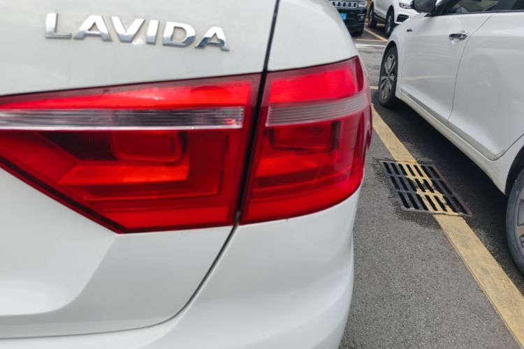 Volkswagen Lavida 2016 car image #8