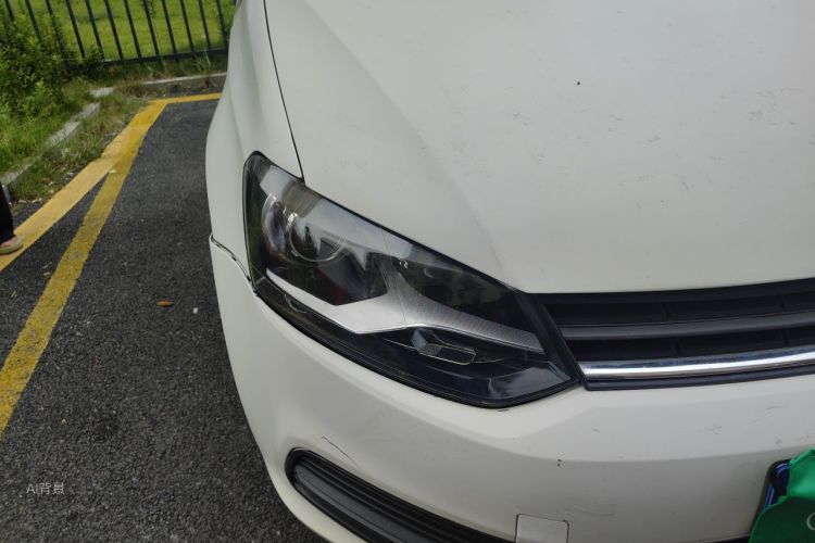Volkswagen Polo 2019 car image #8