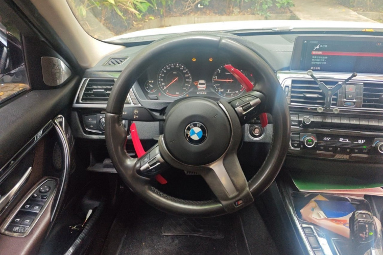 BMW 3 Series 2018 #12 BMW 3 Series 2018 car image #12
