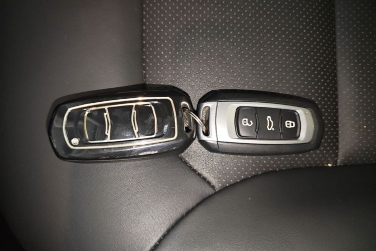 GEELY Emgrand GS 2017 car image #14