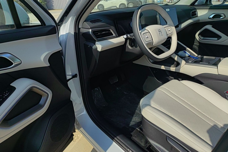 2026 #16 2026 car image #16
