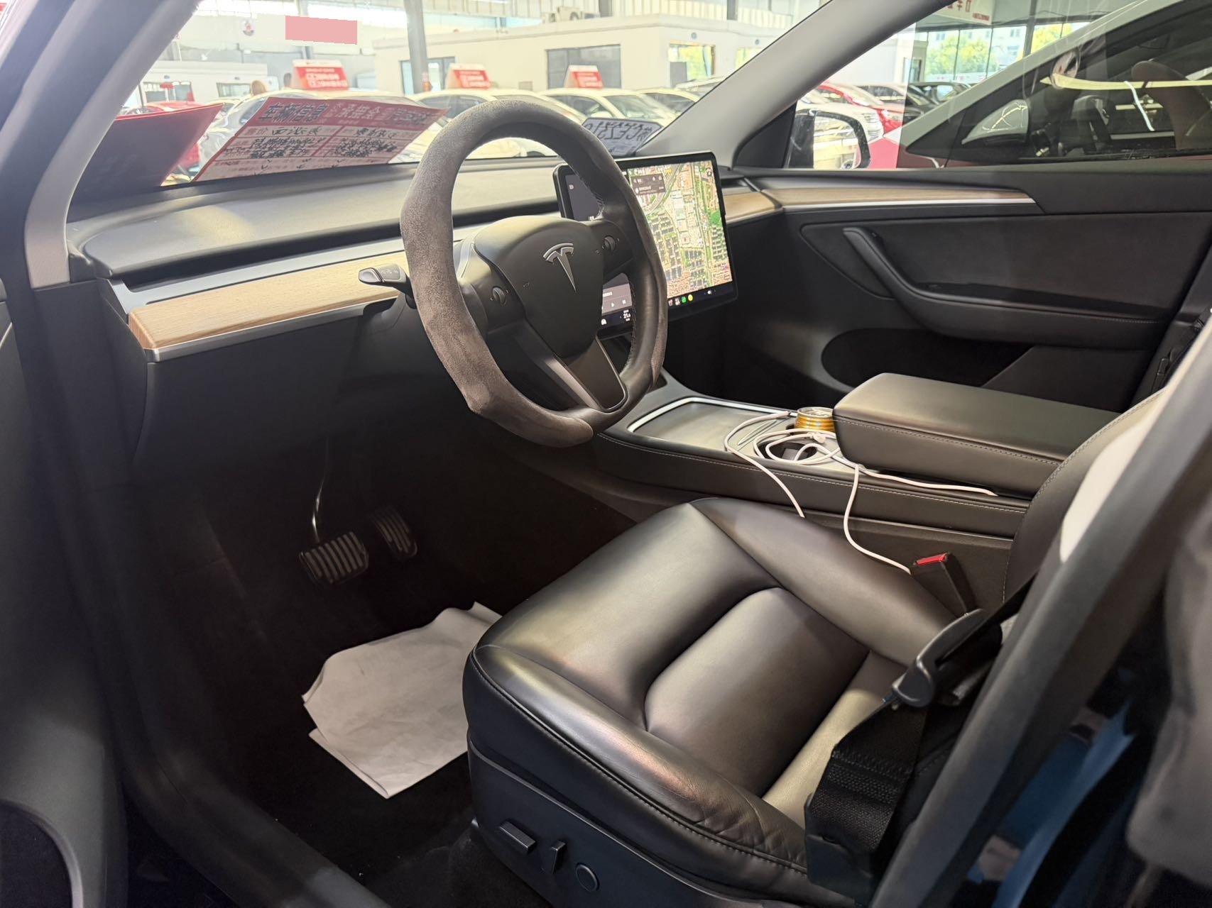 Tesla Model Y 2022 #7 Tesla Model Y 2022 car image #7