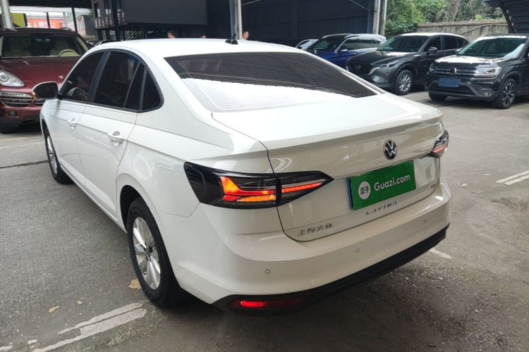 Volkswagen Lavida 2025 car image #5