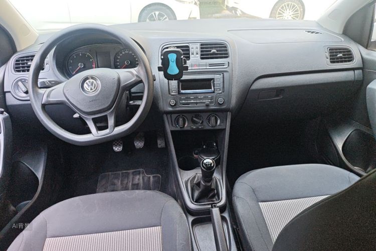 Volkswagen Polo 2015 #11 Volkswagen Polo 2015 car image #11