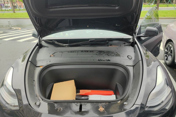 Tesla Model Y 2021 #22 Tesla Model Y 2021 car image #22