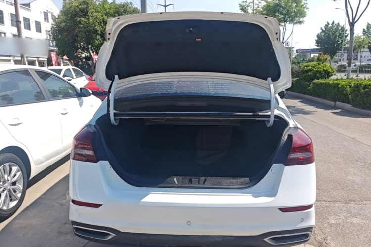 GEELY Emgrand 2021 #19 GEELY Emgrand 2021 car image #19