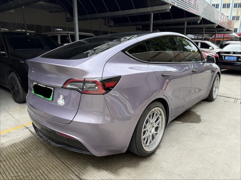 Tesla Model Y 2024 car image #3