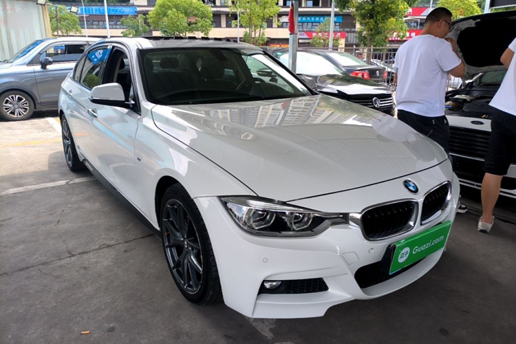 BMW 3 Series 2017 #4 BMW 3 Series 2017 car image #4