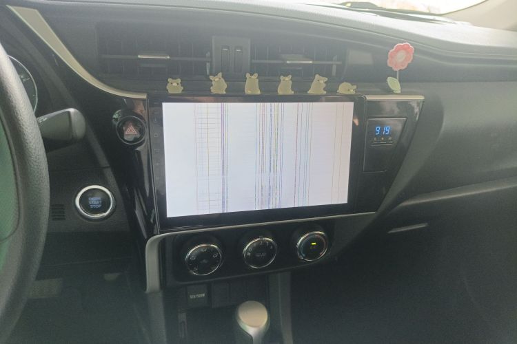 Toyota Corolla 2019 #13 Toyota Corolla 2019 car image #13