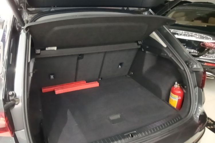 Audi Q3 2021 car image #19