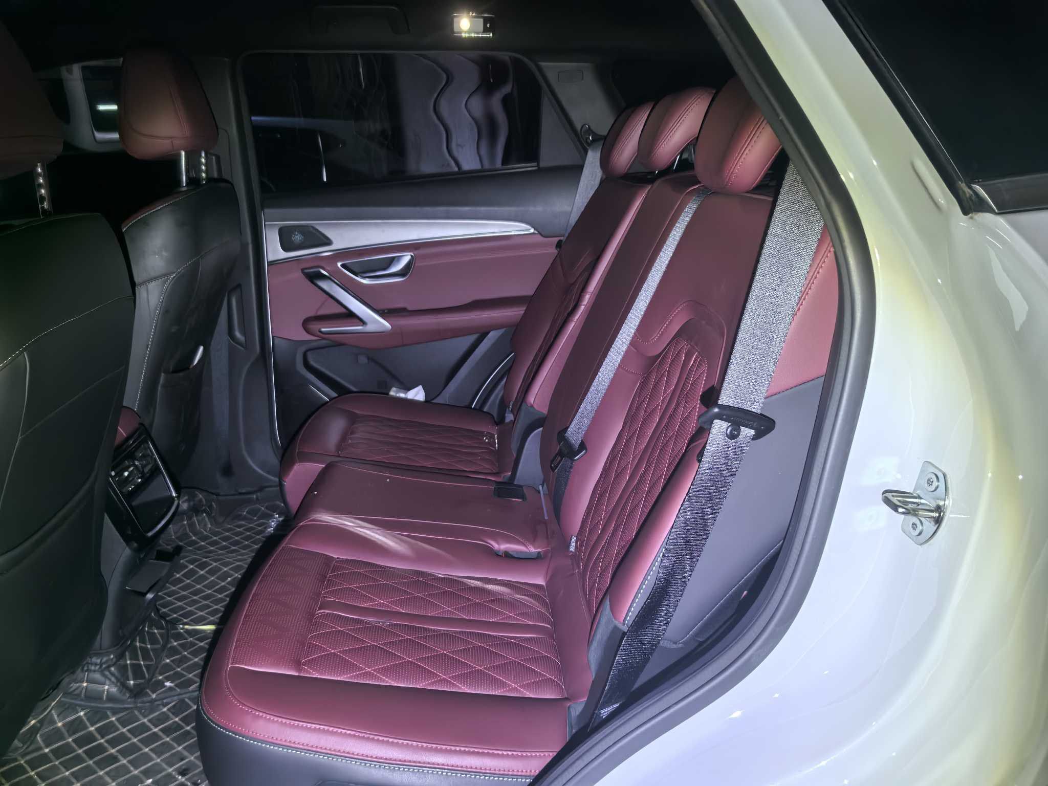 Jetour X70 PLUS 2024 image de voiture #4
