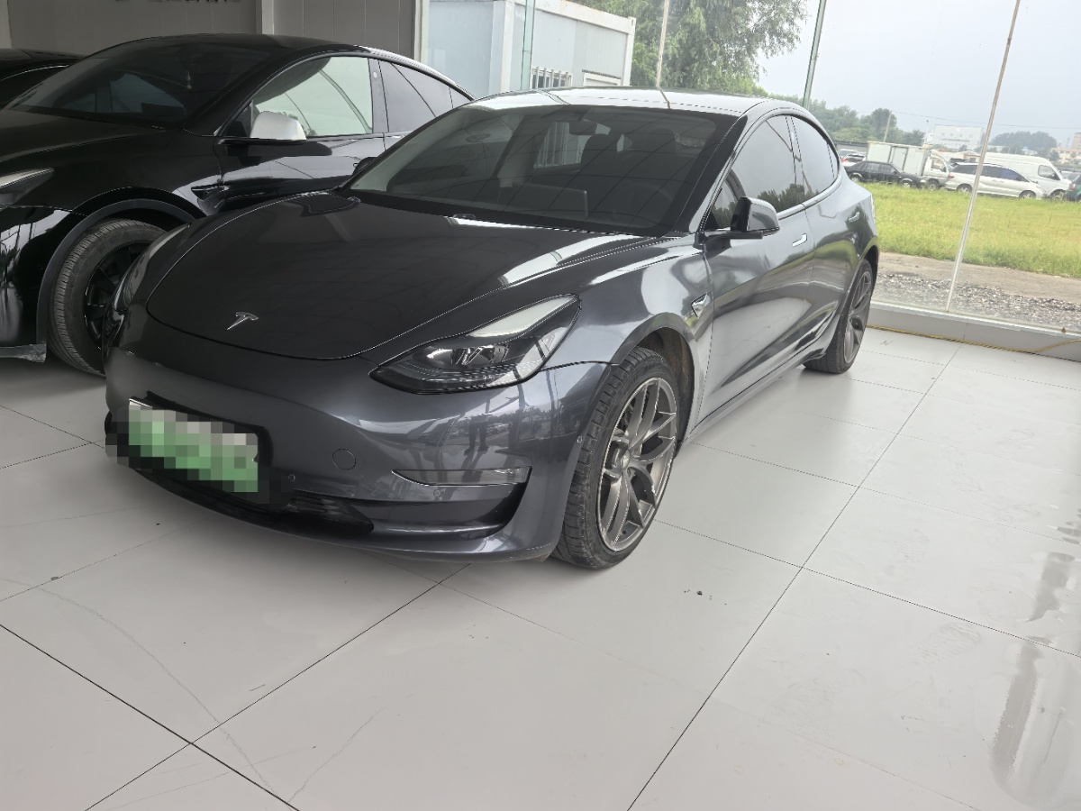 Tesla Model 3 2020 car image 