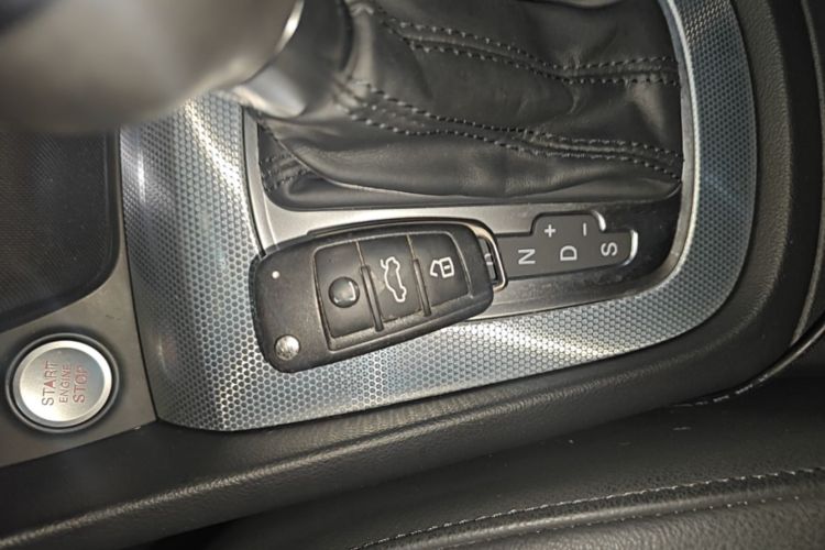 Audi Q3 2016 #9 Audi Q3 2016 car image #9
