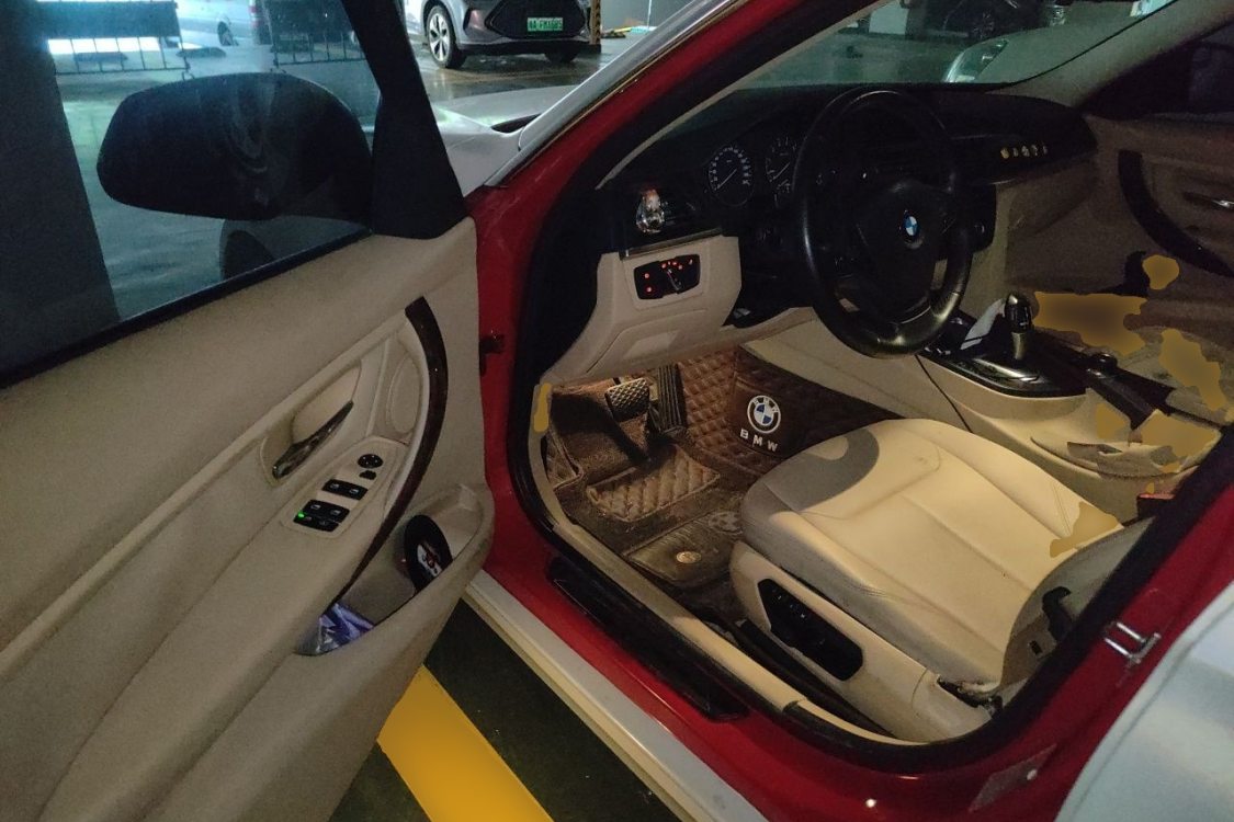BMW 3 Series 2012 car image #25