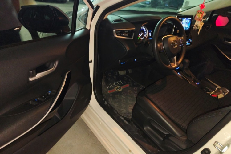 Toyota Corolla 2019 #9 Toyota Corolla 2019 car image #9