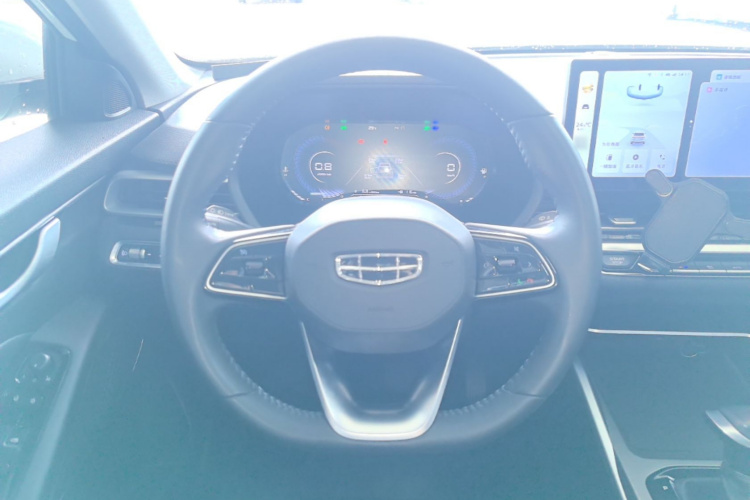 GEELY Emgrand 2023 car image #11