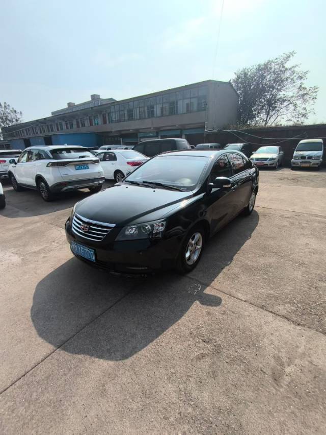 GEELY Emgrand Classic 2014 GEELY Emgrand Classic 2014 صورة سيارة