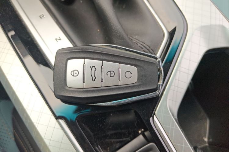GEELY Emgrand L 2022 car image #10