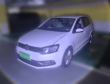 Volkswagen Polo 2015 car image 