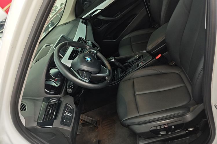 BMW X1 2019 #15 BMW X1 2019 immagine di auto #15