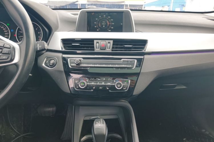 BMW X1 2017 car image #13