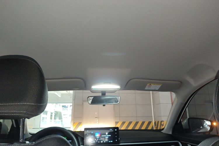GEELY Emgrand 2025 car image #18