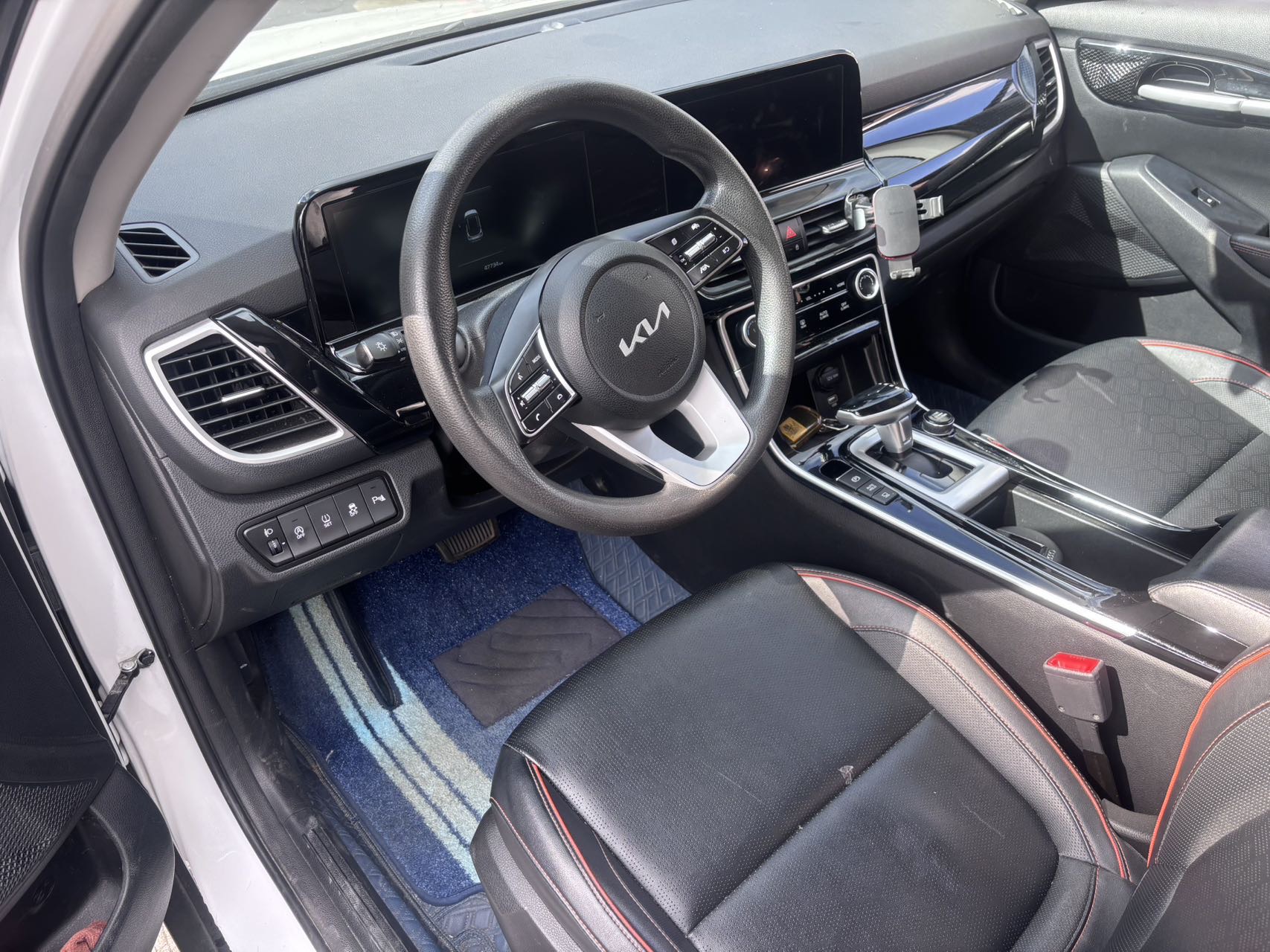 Kia Seltos 2024 car image #5