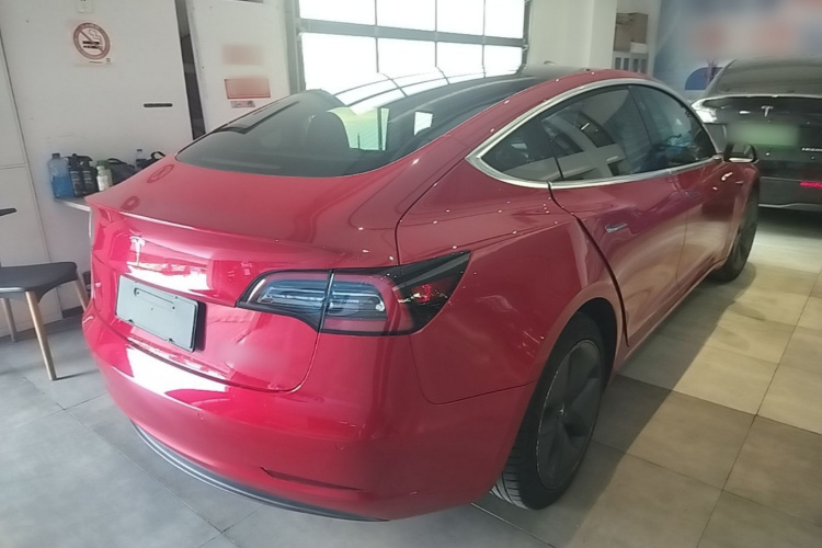 Tesla Model 3 2020 immagine di auto #7