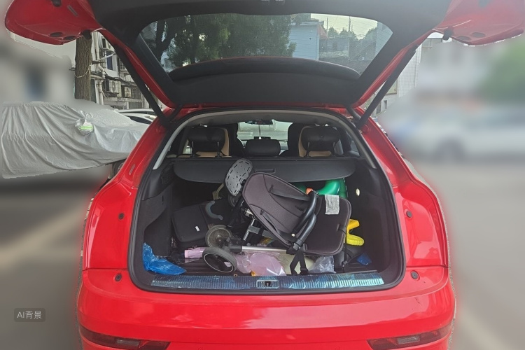 Audi Q3 2016 car image #21