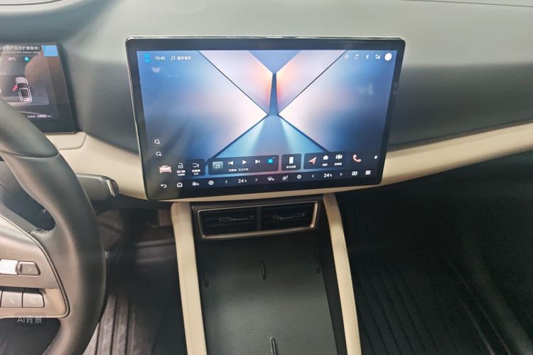 BYD YuanUP 2025 #15 BYD YuanUP 2025 car image #15
