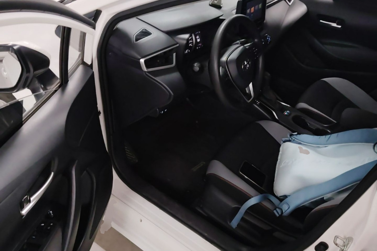 Toyota Corolla 2023 car image #12