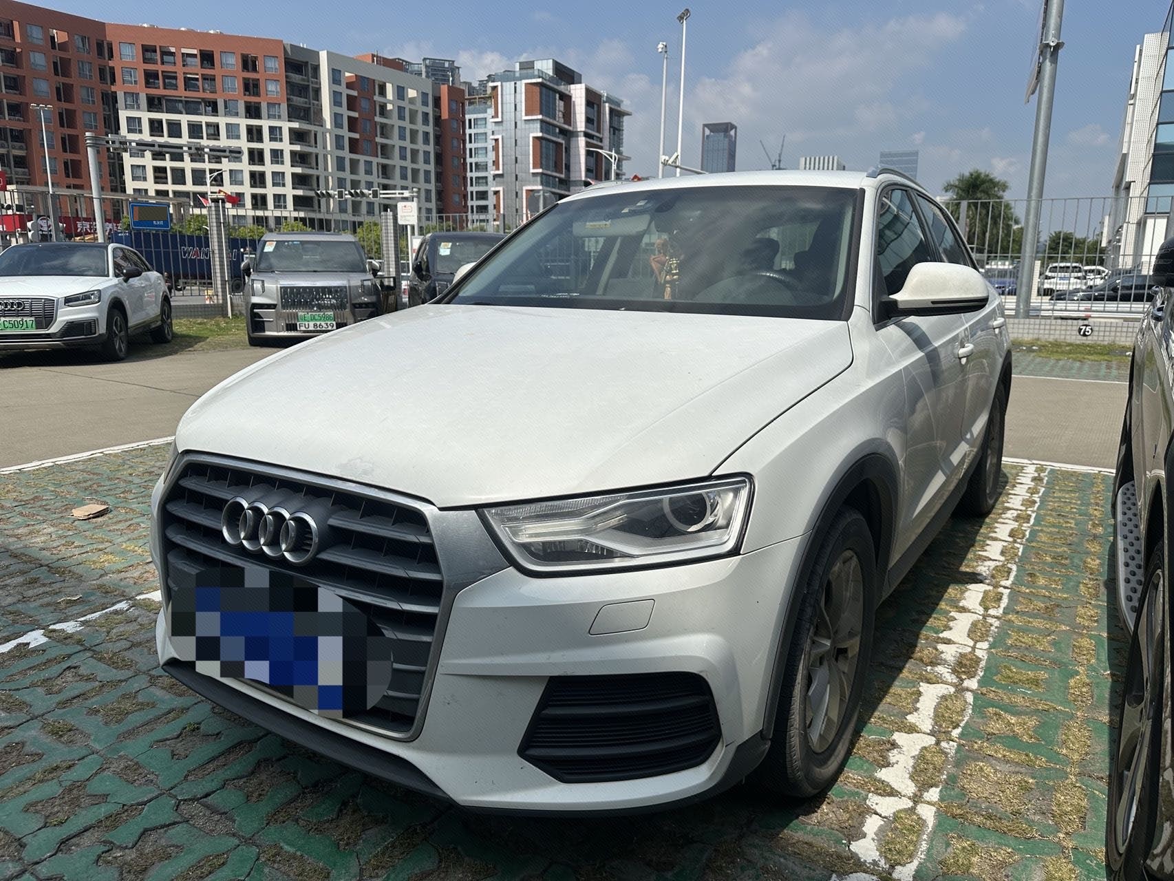 Audi Q3 2018 car image 