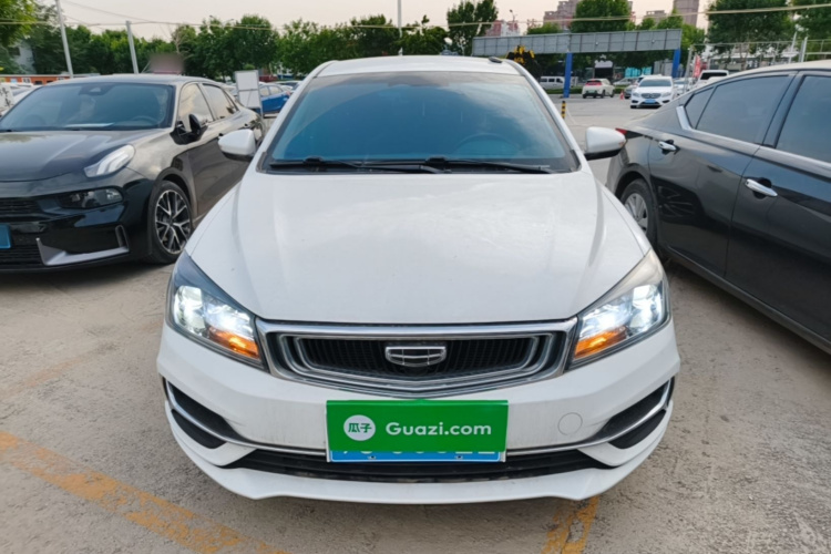 GEELY Emgrand 2019 #3 GEELY Emgrand 2019 car image #3