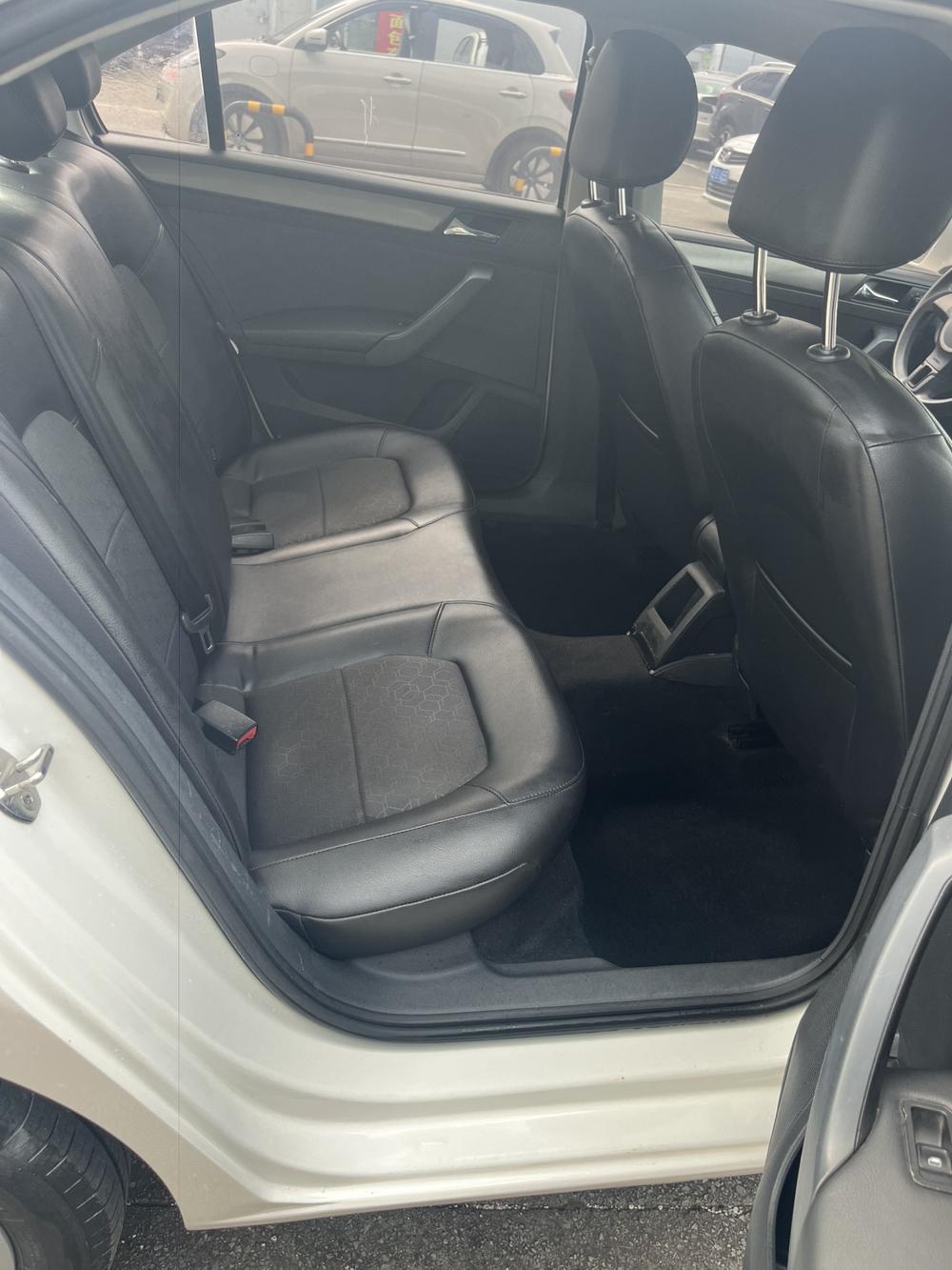 Volkswagen Santana 2016 car image #14