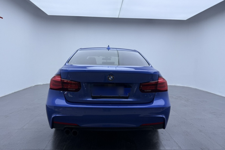 BMW 3 Series 2018 car image #7
