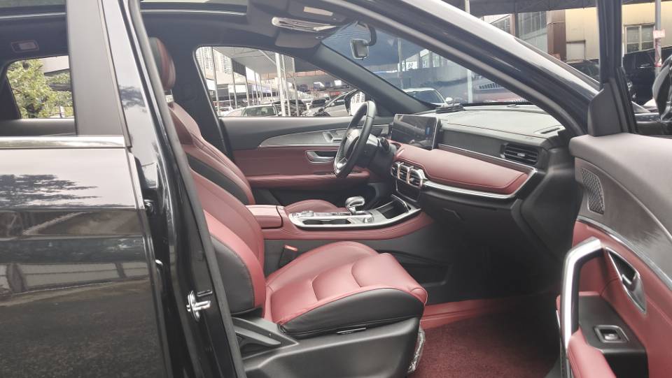 Jetour X70 PLUS 2022 car image #8