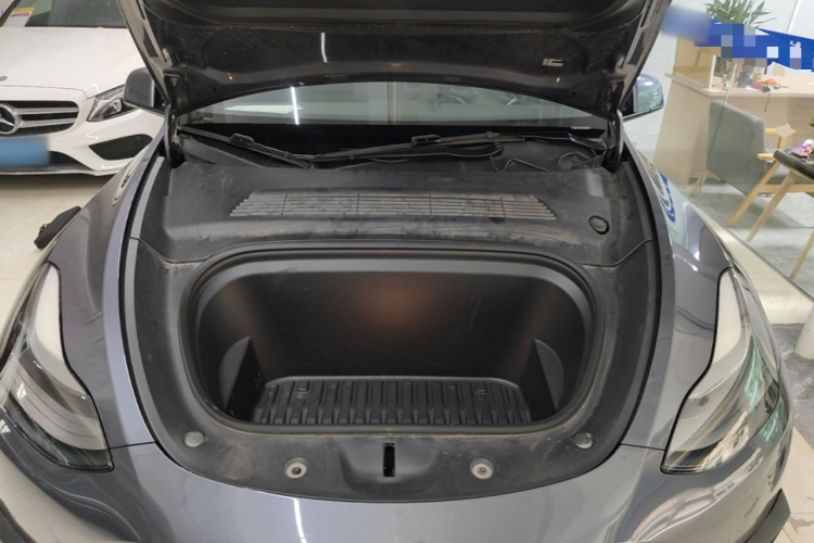 Tesla Model Y 2021 #20 Tesla Model Y 2021 car image #20