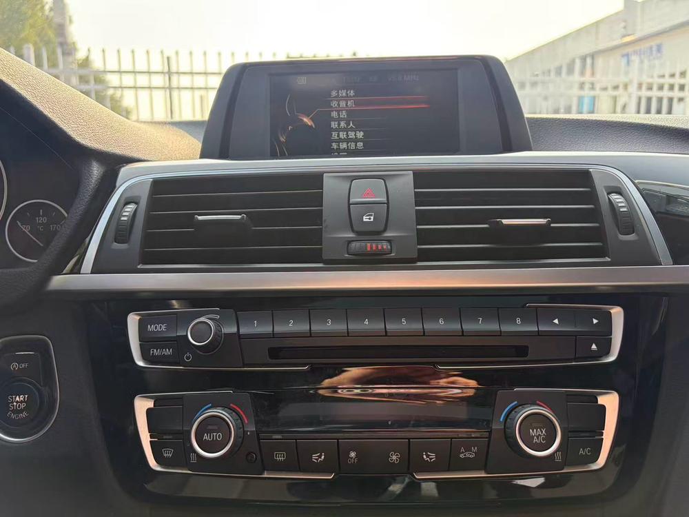 BMW 3 Series 2017 #9 BMW 3 Series 2017 car image #9