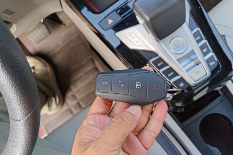 BYD Yuan Pro 2022 immagine di auto #9