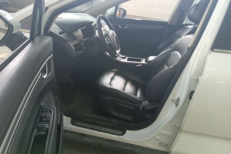 GEELY Emgrand GS 2019 #15 GEELY Emgrand GS 2019 car image #15