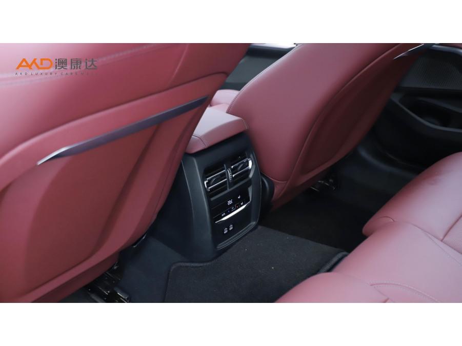 BMW 3 Series 2023 #5 BMW 3 Series 2023 car image #5