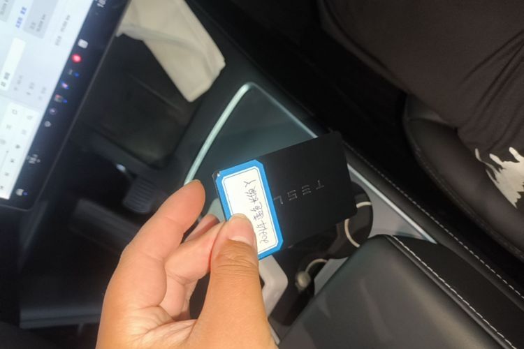 Tesla Model Y 2021 #14 Tesla Model Y 2021 car image #14