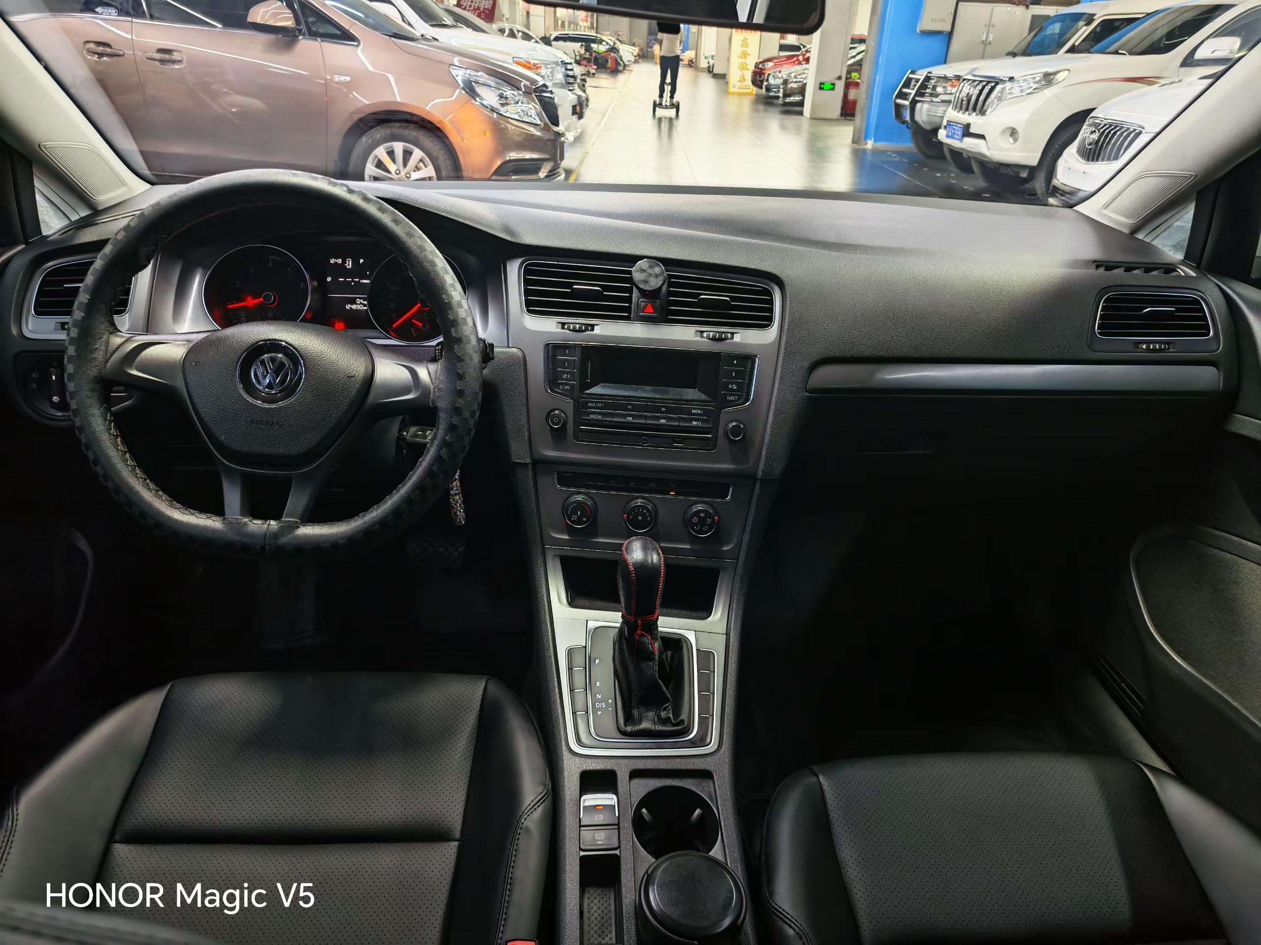 Volkswagen Golf 2015 car image #5