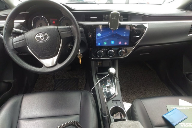 Toyota Corolla 2015 immagine di auto #7