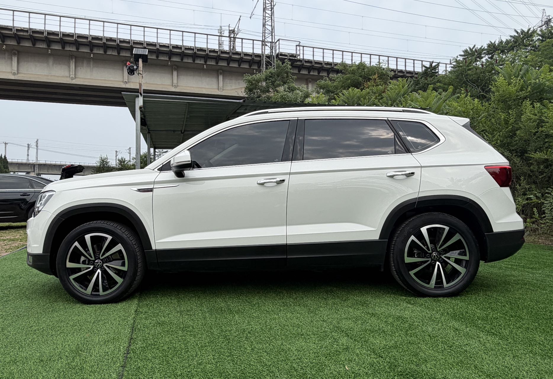 Volkswagen Tharu 2022 car image #7