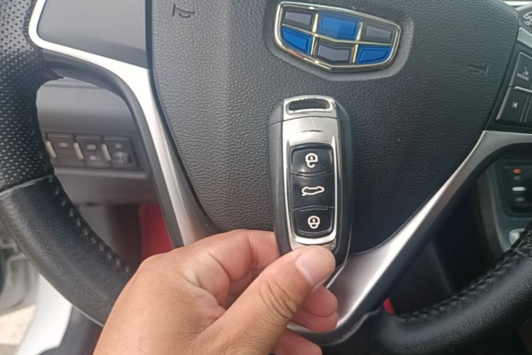 GEELY Emgrand 2019 #9 GEELY Emgrand 2019 car image #9