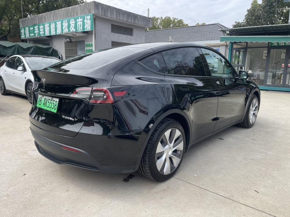 Tesla Model Y 2022 #6 Tesla Model Y 2022 car image #6