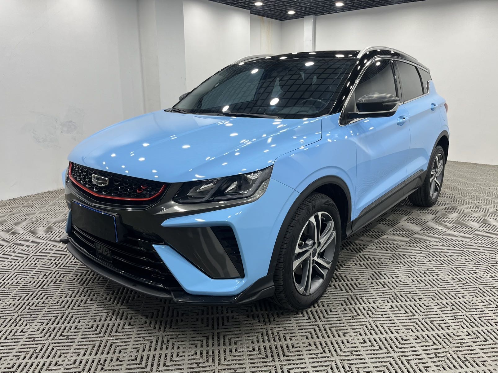 GEELY Coolray 2022 car image 